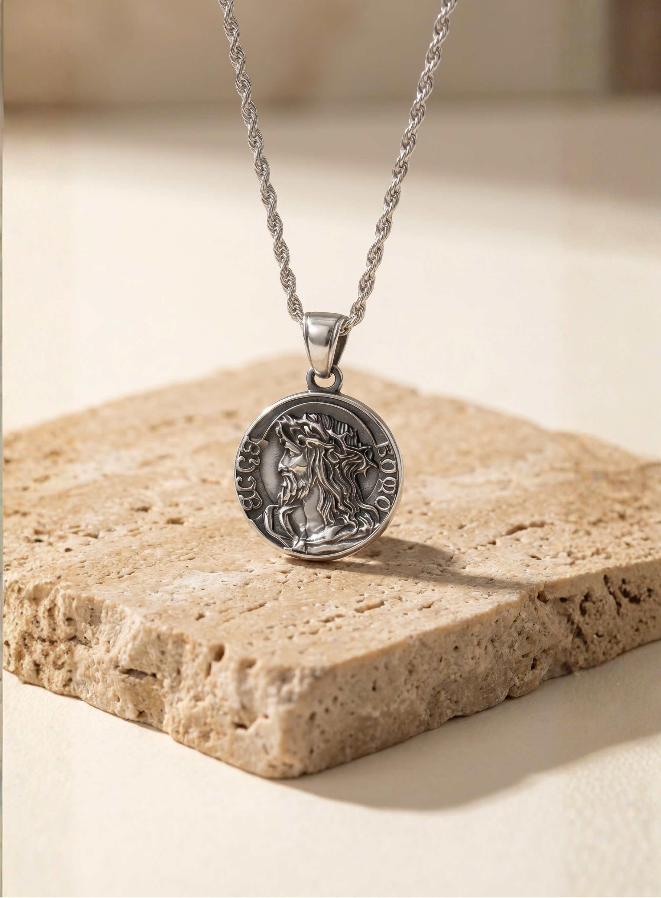LADIES JESUS QUARTER NECKLACE