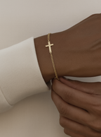THE CROSS SET